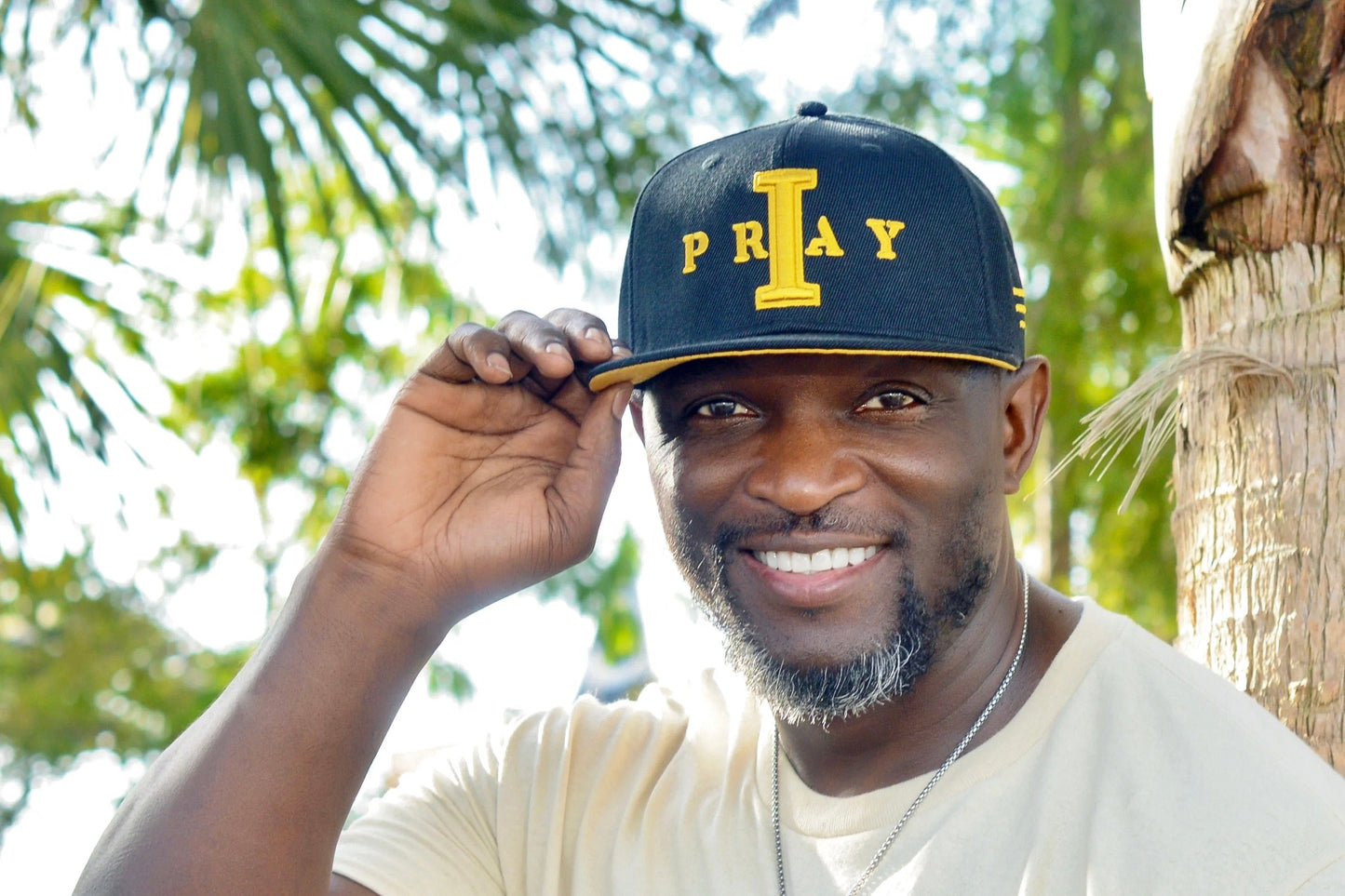 I PRAY Hat (BLACK/GOLD)